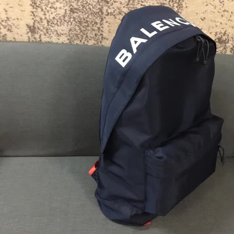 BALENCIAG巴黎世家 雙肩背包 休閒百搭款  BL1082